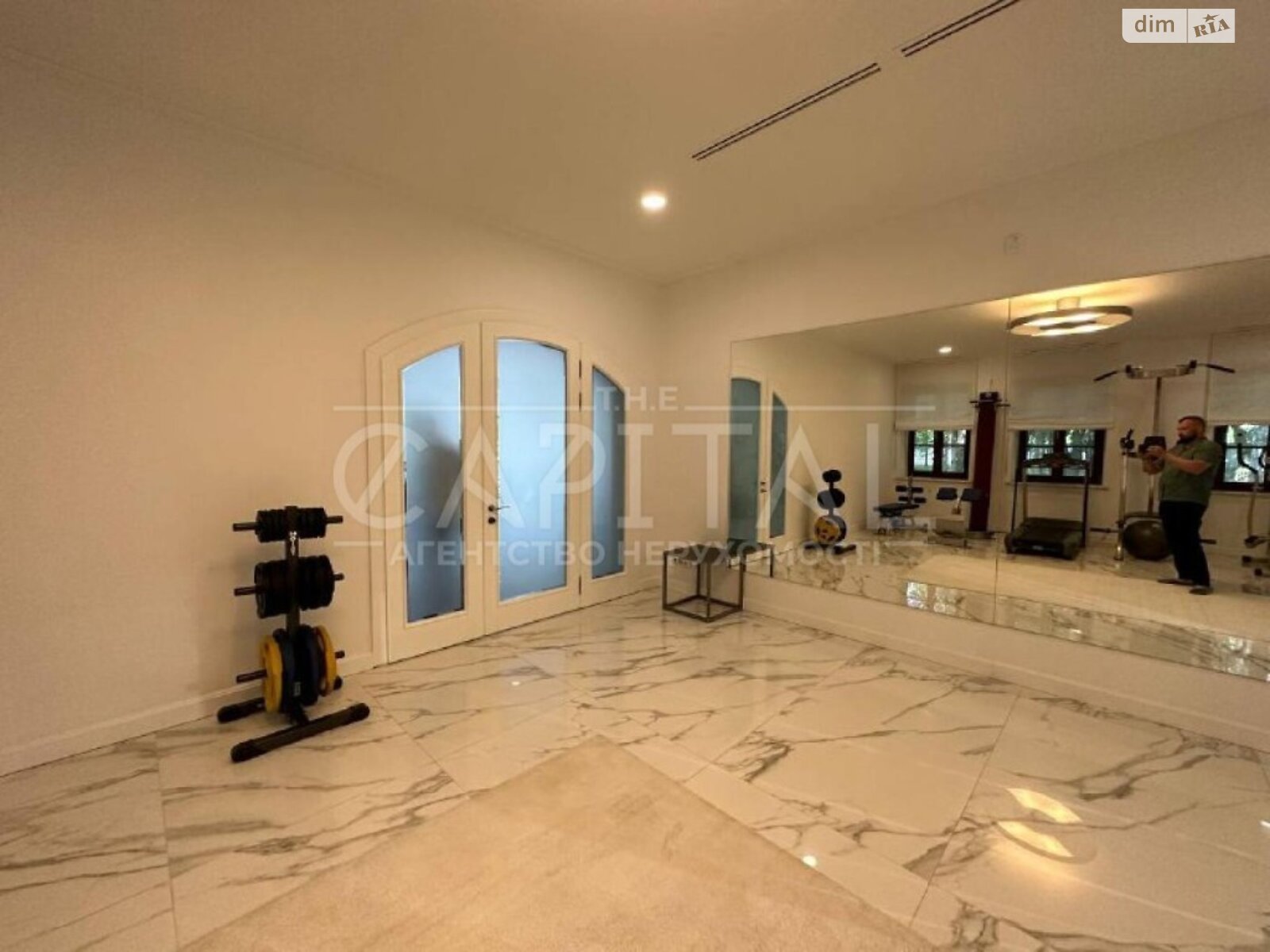 двухэтажный дом, 1500 кв. м, кирпич. Продажа в Козине фото 1