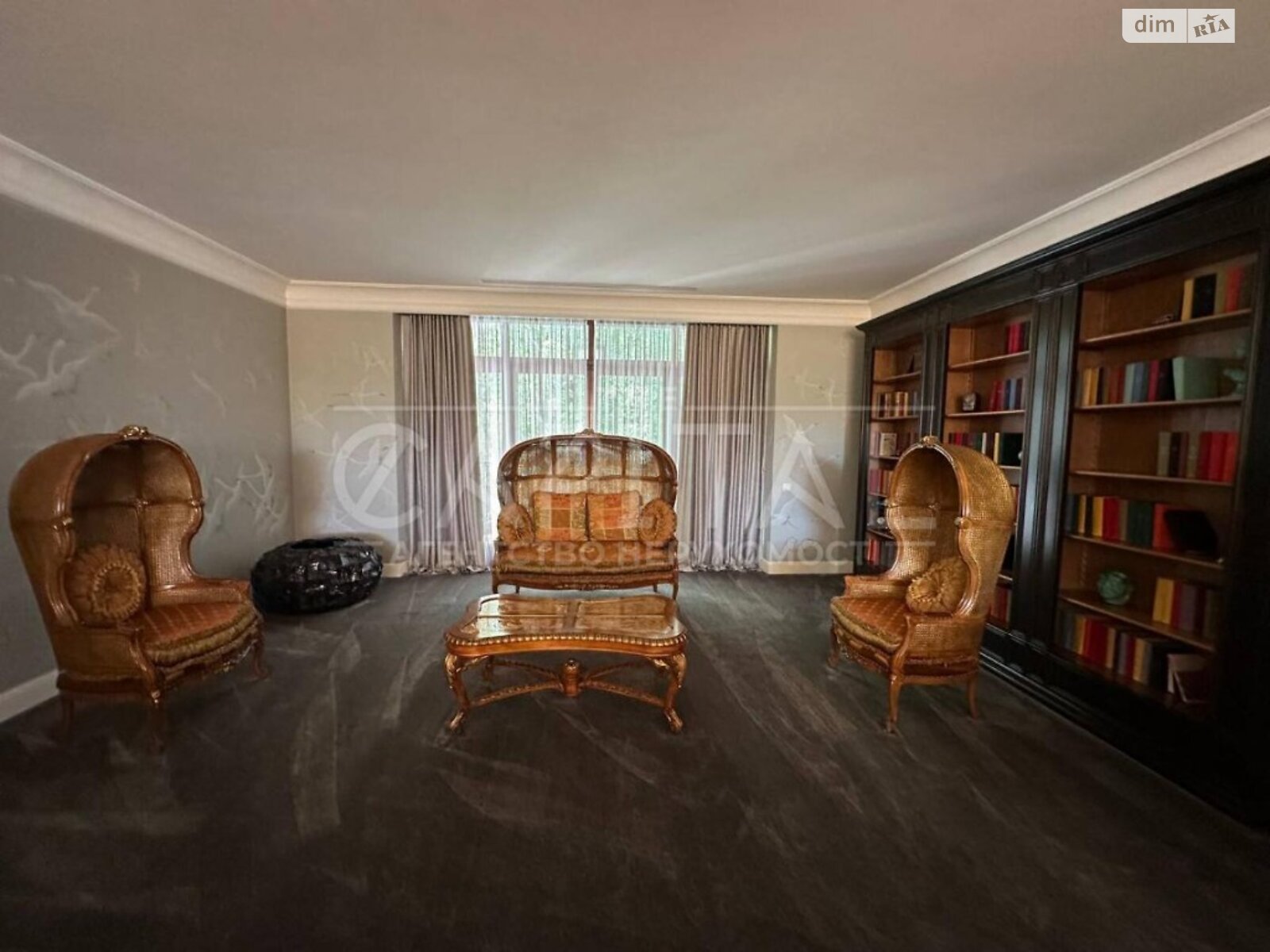 двухэтажный дом, 1500 кв. м, кирпич. Продажа в Козине фото 1