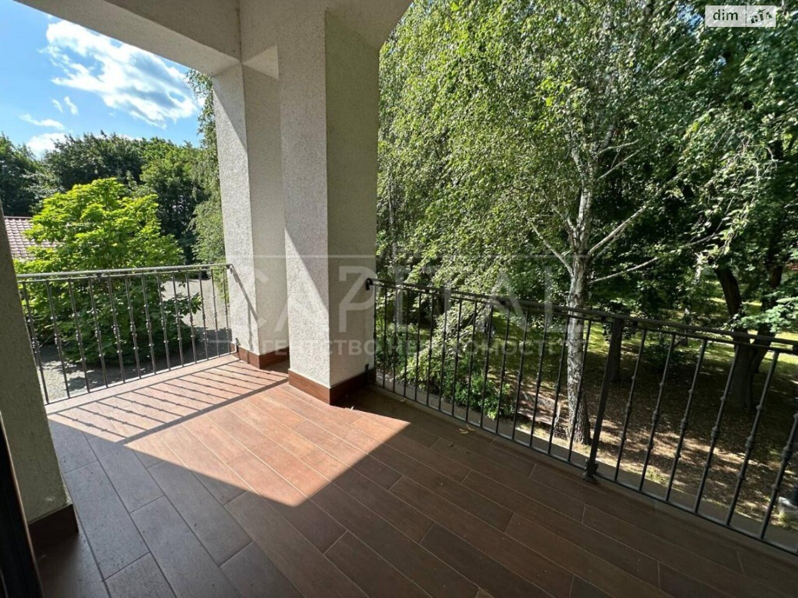 двухэтажный дом, 1500 кв. м, кирпич. Продажа в Козине фото 1