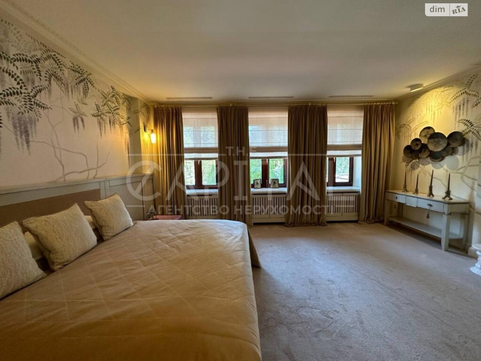 двухэтажный дом, 1500 кв. м, кирпич. Продажа в Козине фото 1