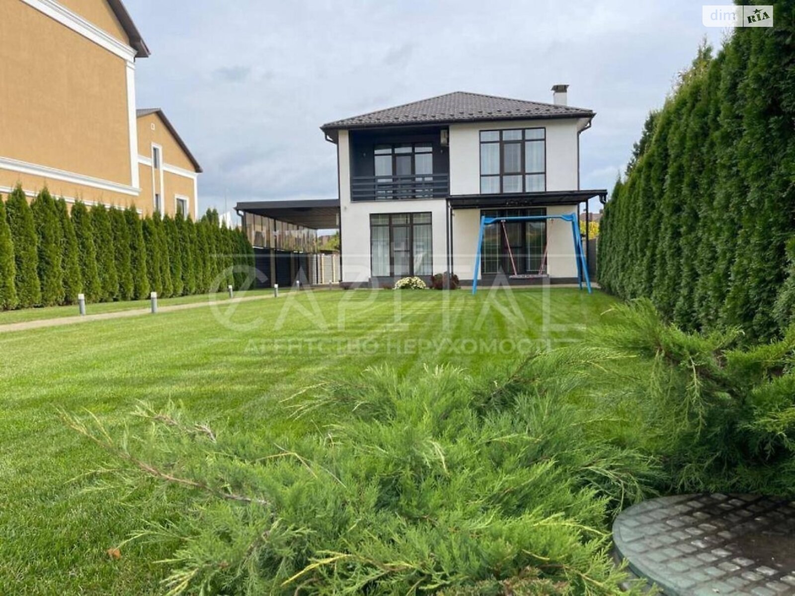 двоповерховий будинок, 220 кв. м, цегла. Продаж у Козині фото 1 двоповерховий будинок, 220 кв. м, цегла. Продаж у Козині фото 1