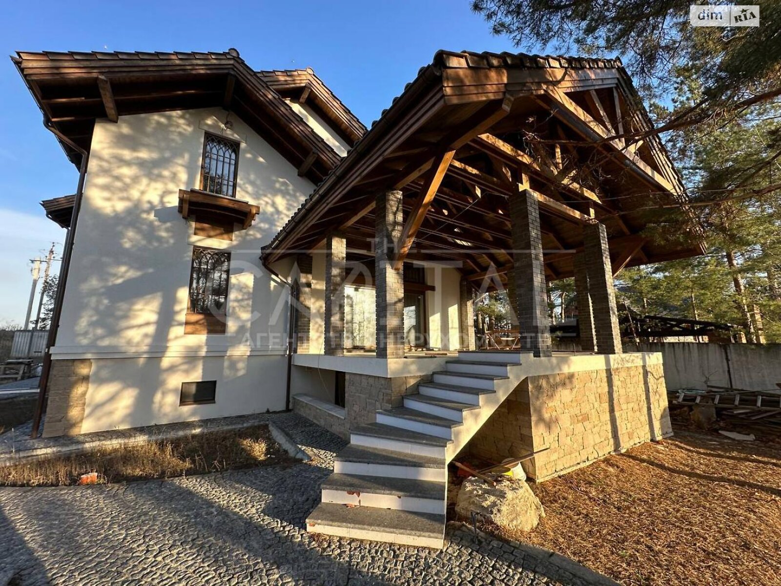 двоповерховий будинок з гаражем, 408 кв. м, цегла. Продаж у Козині фото 1 двоповерховий будинок з гаражем, 408 кв. м, цегла. Продаж у Козині фото 1