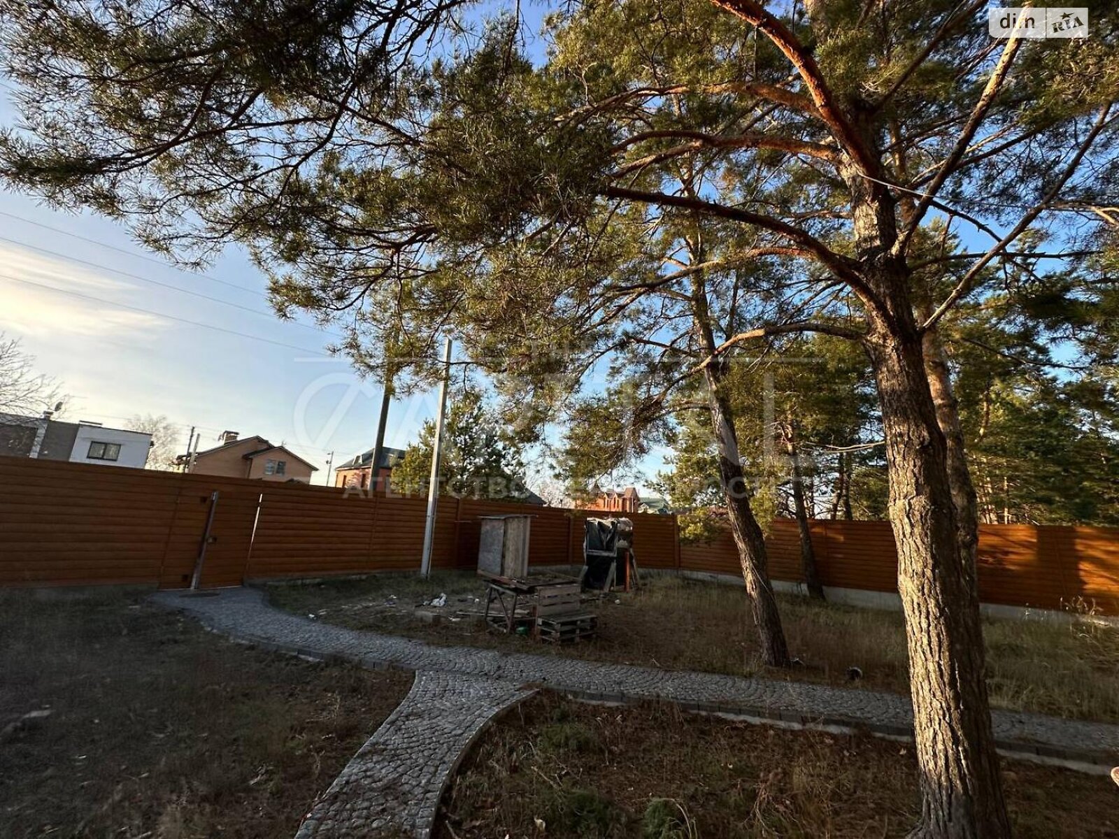 двоповерховий будинок з гаражем, 408 кв. м, цегла. Продаж у Козині фото 1 двоповерховий будинок з гаражем, 408 кв. м, цегла. Продаж у Козині фото 1