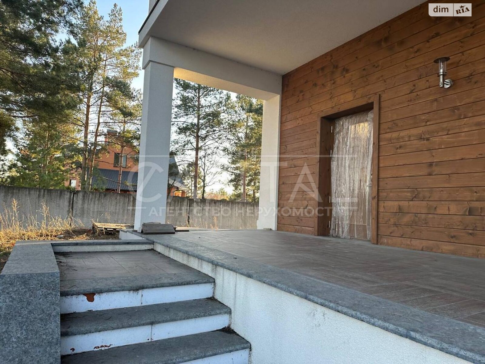 двоповерховий будинок з гаражем, 408 кв. м, цегла. Продаж у Козині фото 1 двоповерховий будинок з гаражем, 408 кв. м, цегла. Продаж у Козині фото 1