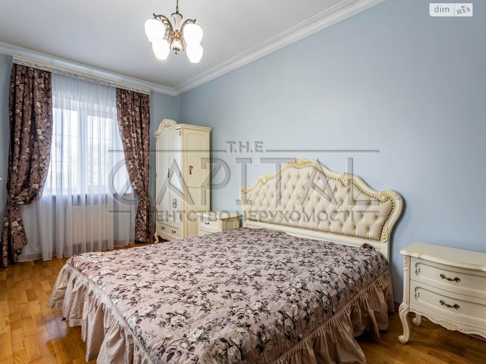 триповерховий будинок з гаражем, 490 кв. м, цегла. Продаж у Козині фото 1 триповерховий будинок з гаражем, 490 кв. м, цегла. Продаж у Козині фото 1