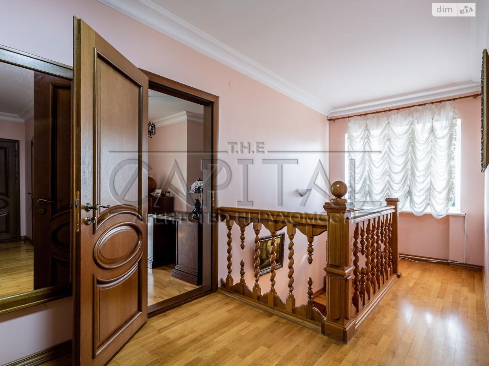 триповерховий будинок з гаражем, 490 кв. м, цегла. Продаж у Козині фото 1 триповерховий будинок з гаражем, 490 кв. м, цегла. Продаж у Козині фото 1