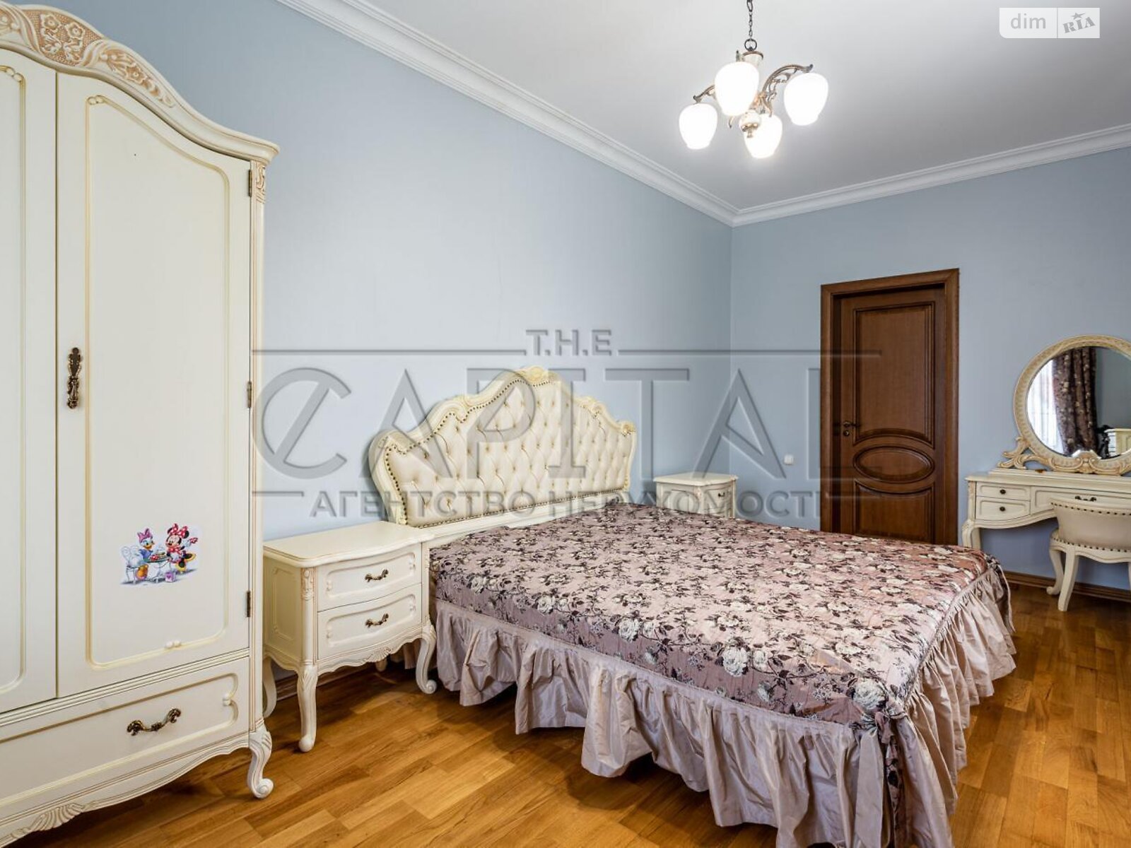 триповерховий будинок з гаражем, 490 кв. м, цегла. Продаж у Козині фото 1 триповерховий будинок з гаражем, 490 кв. м, цегла. Продаж у Козині фото 1