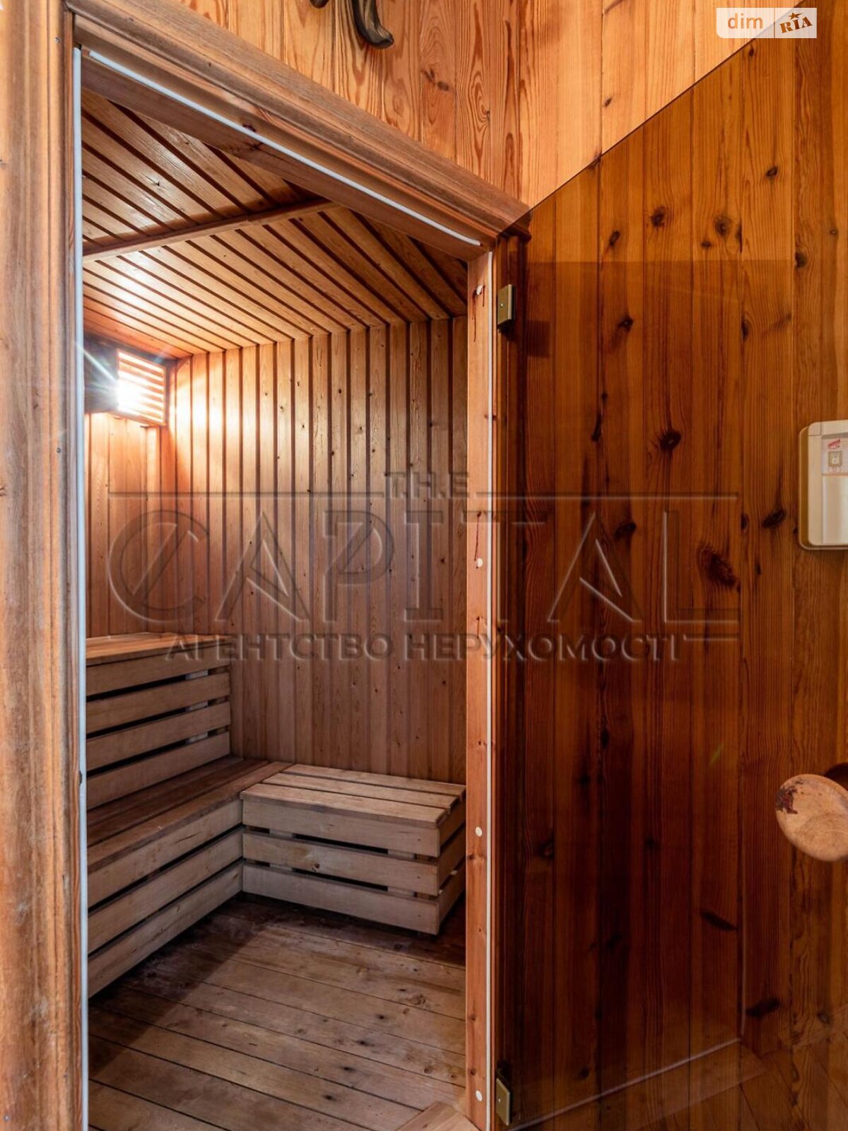 триповерховий будинок з гаражем, 490 кв. м, цегла. Продаж у Козині фото 1 триповерховий будинок з гаражем, 490 кв. м, цегла. Продаж у Козині фото 1