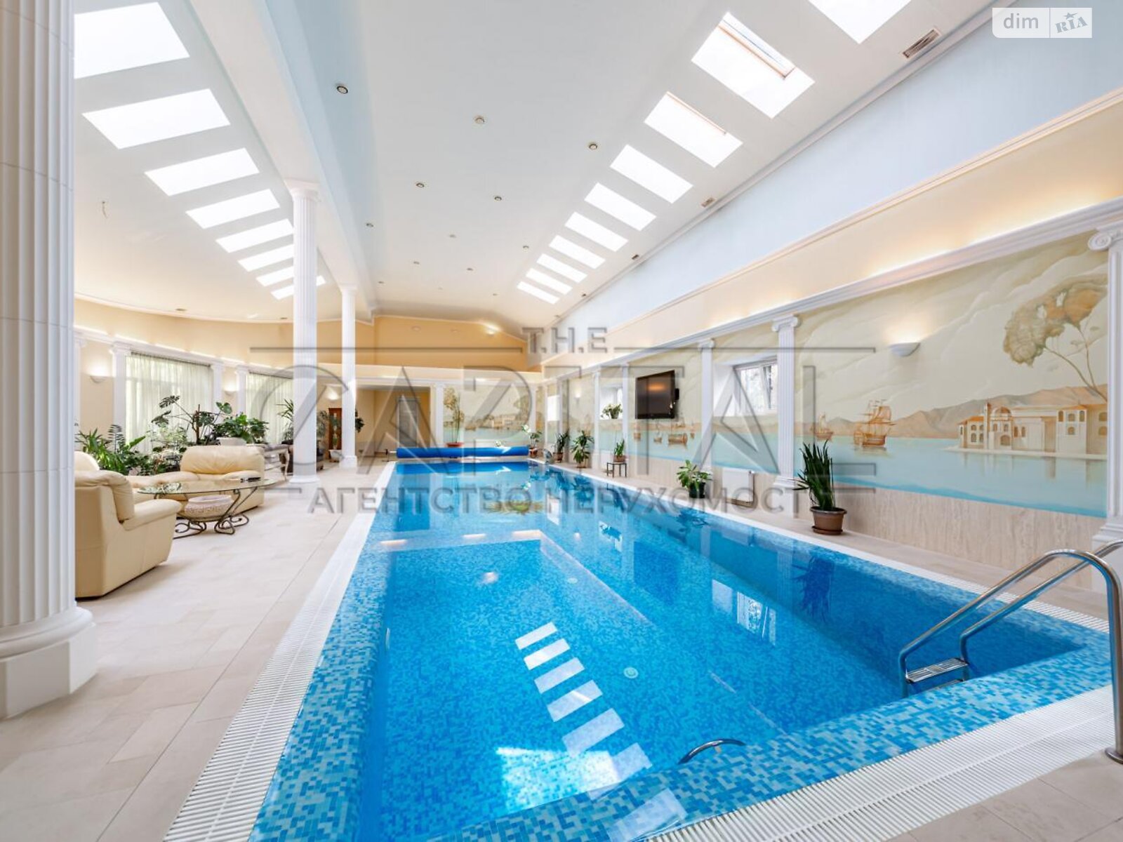 триповерховий будинок, 2300 кв. м, цегла. Продаж у Козині фото 1 триповерховий будинок, 2300 кв. м, цегла. Продаж у Козині фото 1
