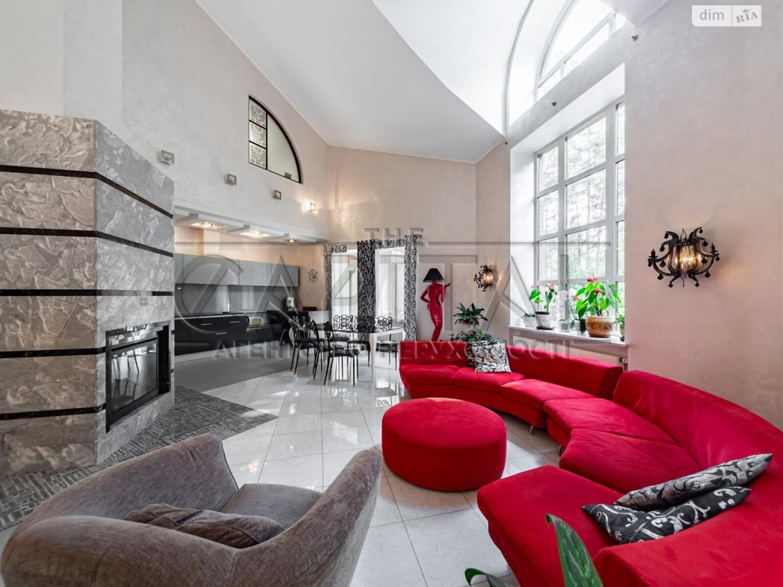 триповерховий будинок, 2300 кв. м, цегла. Продаж у Козині фото 1 триповерховий будинок, 2300 кв. м, цегла. Продаж у Козині фото 1
