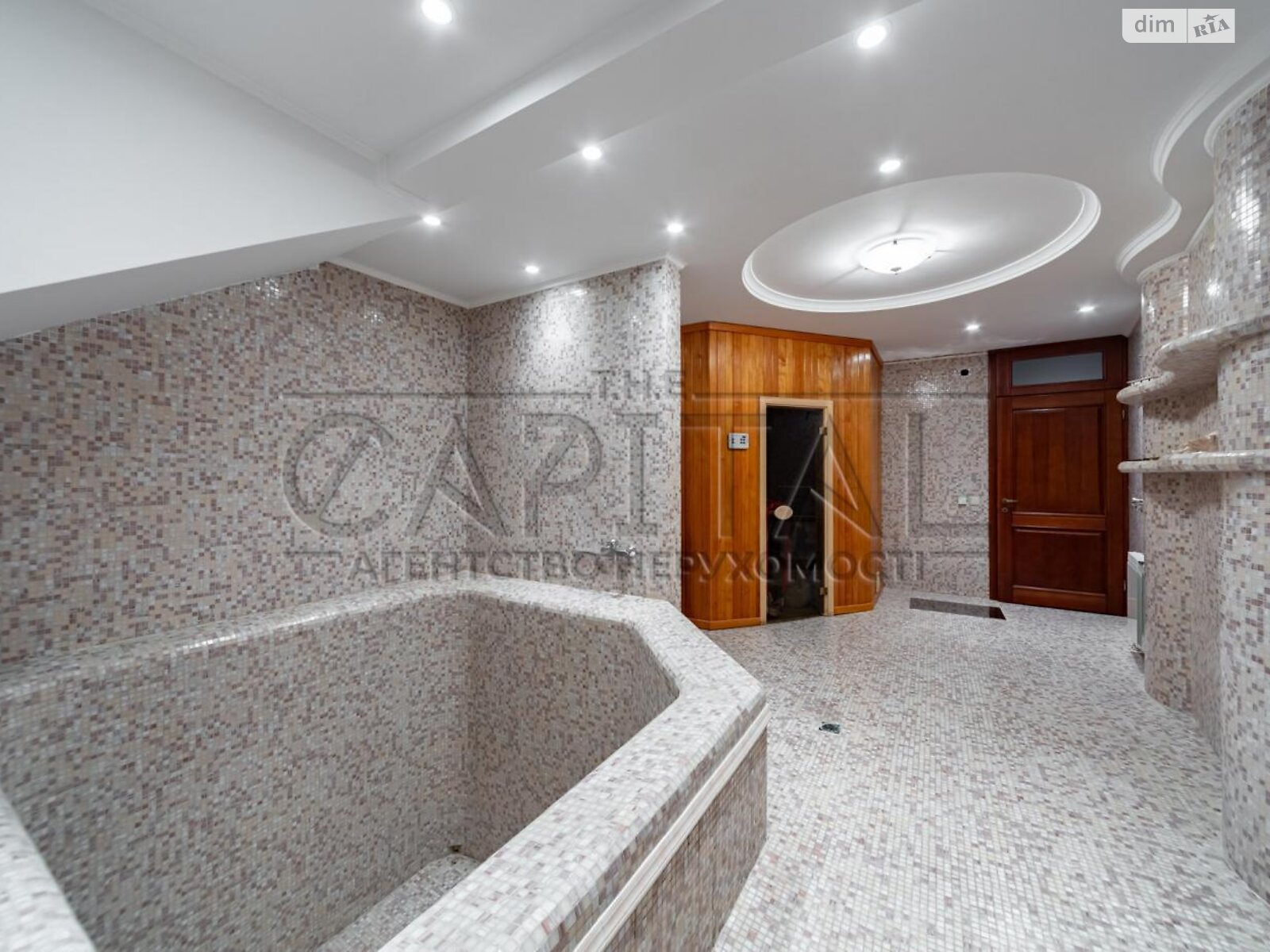 триповерховий будинок, 2300 кв. м, цегла. Продаж у Козині фото 1 триповерховий будинок, 2300 кв. м, цегла. Продаж у Козині фото 1