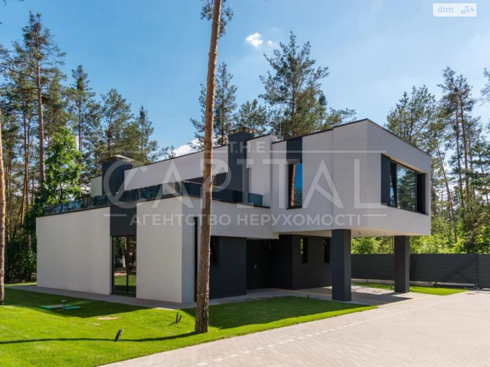 двухэтажный дом с отоплением, 3159 кв. м, кирпич. Продажа в Козине фото 1 двухэтажный дом с отоплением, 3159 кв. м, кирпич. Продажа в Козине фото 1