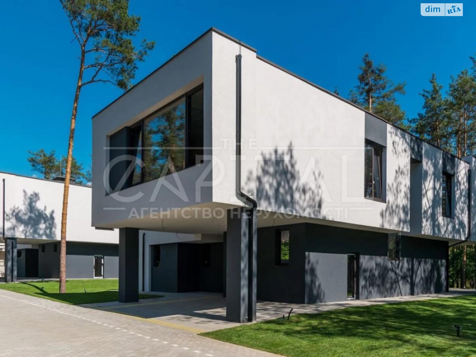 двухэтажный дом с отоплением, 3159 кв. м, кирпич. Продажа в Козине фото 1 двухэтажный дом с отоплением, 3159 кв. м, кирпич. Продажа в Козине фото 1