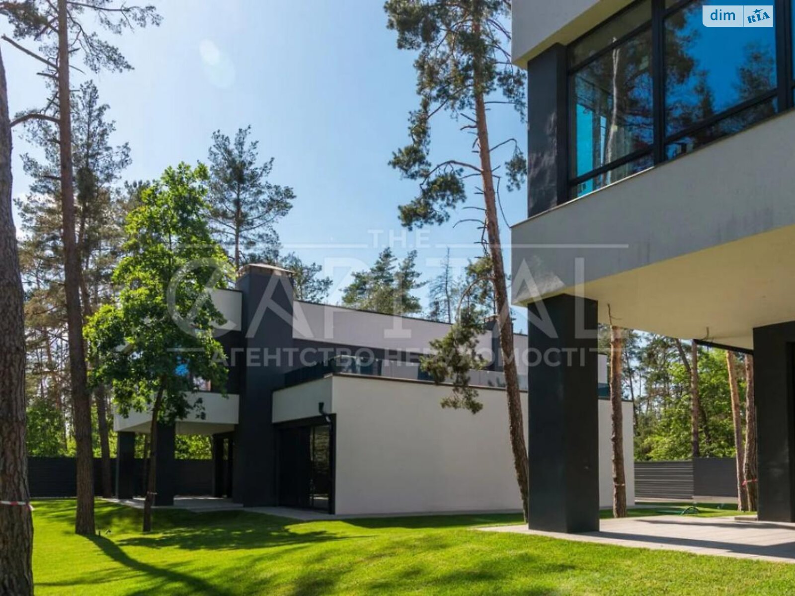двухэтажный дом с отоплением, 3159 кв. м, кирпич. Продажа в Козине фото 1 двухэтажный дом с отоплением, 3159 кв. м, кирпич. Продажа в Козине фото 1