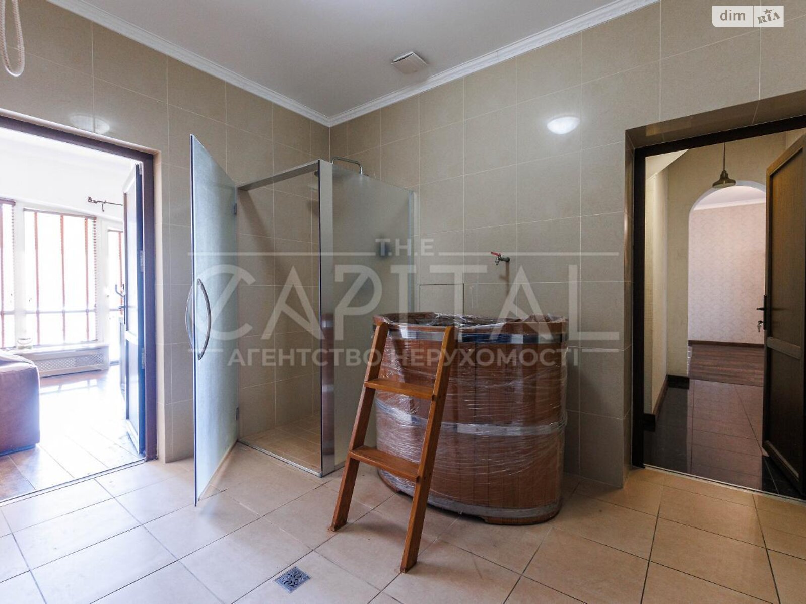 чотириповерховий будинок з балконом, 990 кв. м, цегла. Продаж у Козині фото 1 чотириповерховий будинок з балконом, 990 кв. м, цегла. Продаж у Козині фото 1
