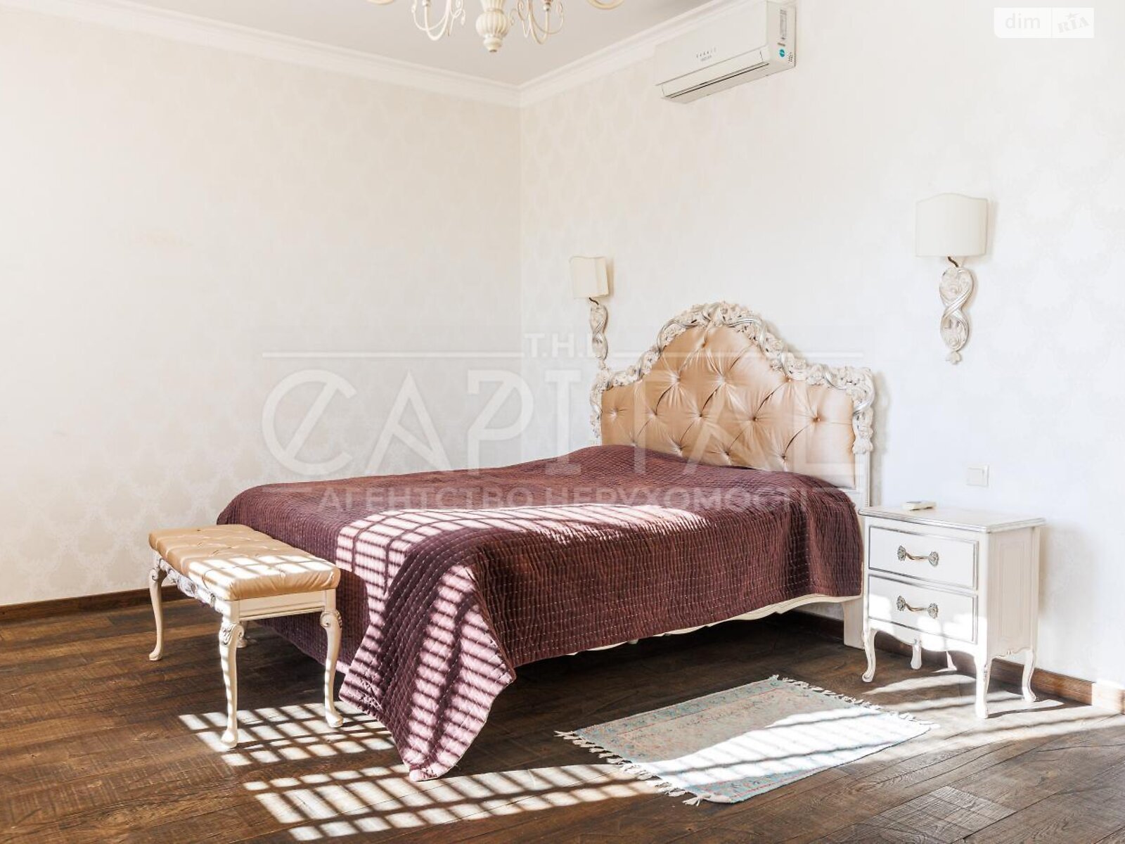 чотириповерховий будинок з балконом, 990 кв. м, цегла. Продаж у Козині фото 1 чотириповерховий будинок з балконом, 990 кв. м, цегла. Продаж у Козині фото 1