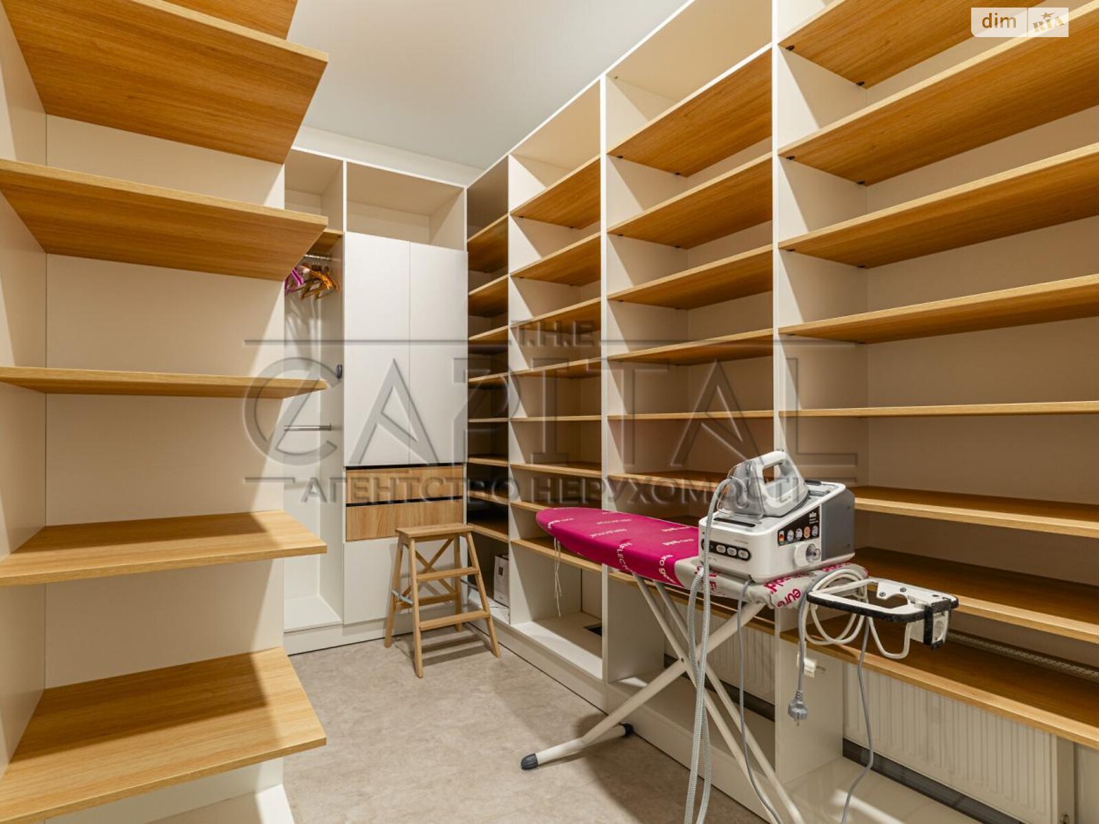 двоповерховий будинок з гаражем, 241 кв. м, цегла. Продаж у Козині фото 1 двоповерховий будинок з гаражем, 241 кв. м, цегла. Продаж у Козині фото 1