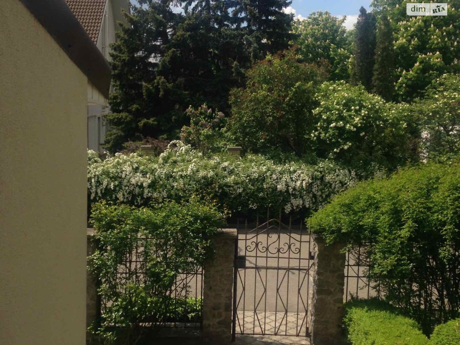 двухэтажный дом с верандой, 497.5 кв. м, кирпич. Продажа в Козине фото 1 двухэтажный дом с верандой, 497.5 кв. м, кирпич. Продажа в Козине фото 1