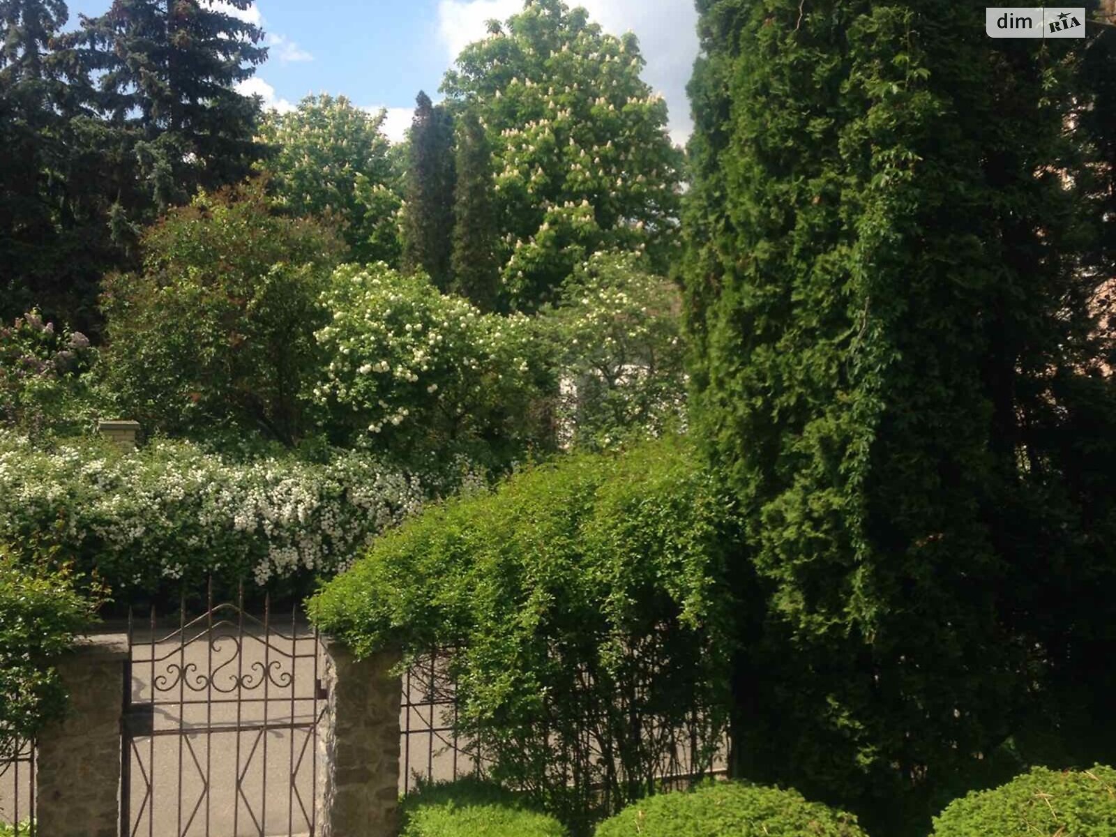 двухэтажный дом с верандой, 497.5 кв. м, кирпич. Продажа в Козине фото 1 двухэтажный дом с верандой, 497.5 кв. м, кирпич. Продажа в Козине фото 1