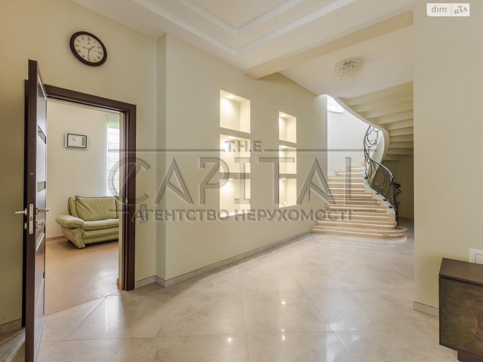двухэтажный дом, 350 кв. м, кирпич. Продажа в Козине фото 1 двухэтажный дом, 350 кв. м, кирпич. Продажа в Козине фото 1