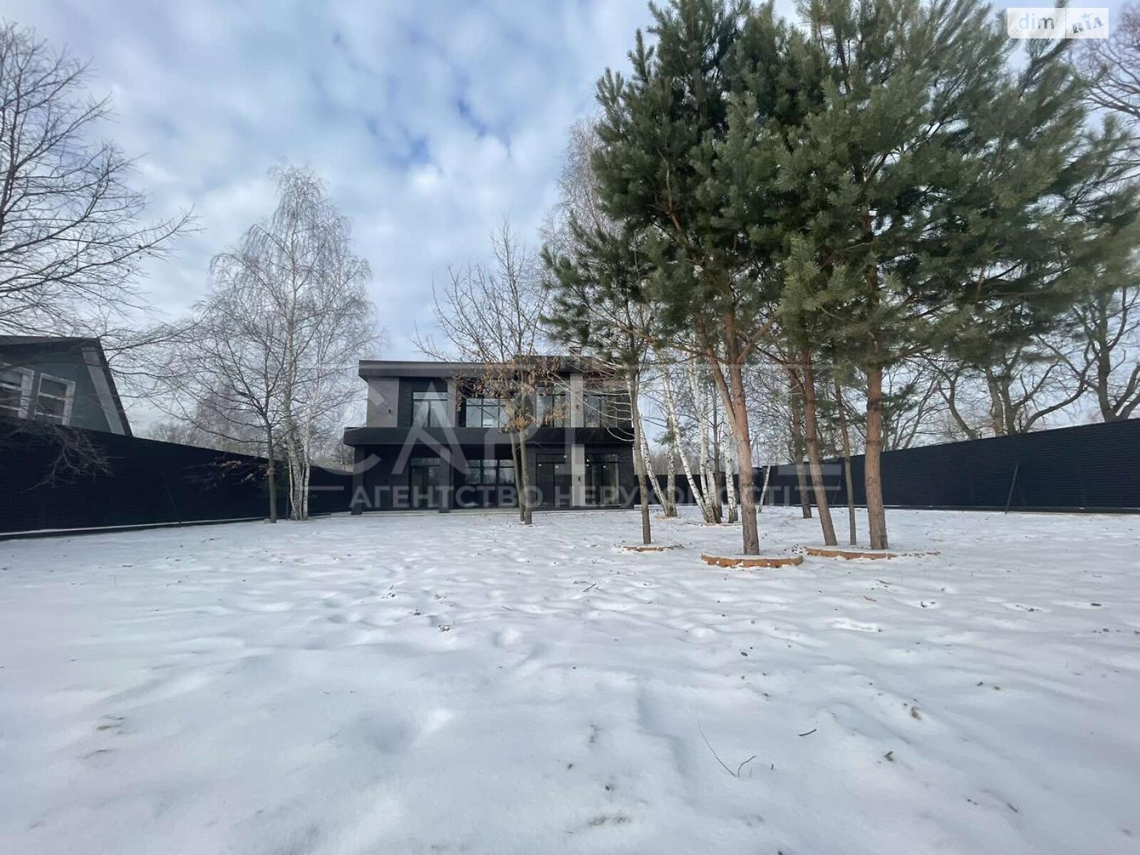 двоповерховий будинок з гаражем, 300 кв. м, цегла. Продаж у Козині фото 1 двоповерховий будинок з гаражем, 300 кв. м, цегла. Продаж у Козині фото 1