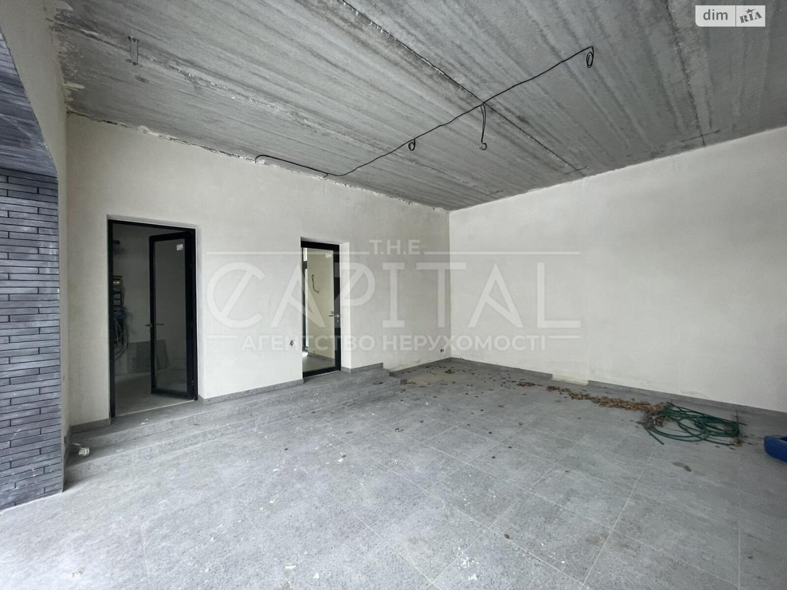 двоповерховий будинок з гаражем, 300 кв. м, цегла. Продаж у Козині фото 1 двоповерховий будинок з гаражем, 300 кв. м, цегла. Продаж у Козині фото 1