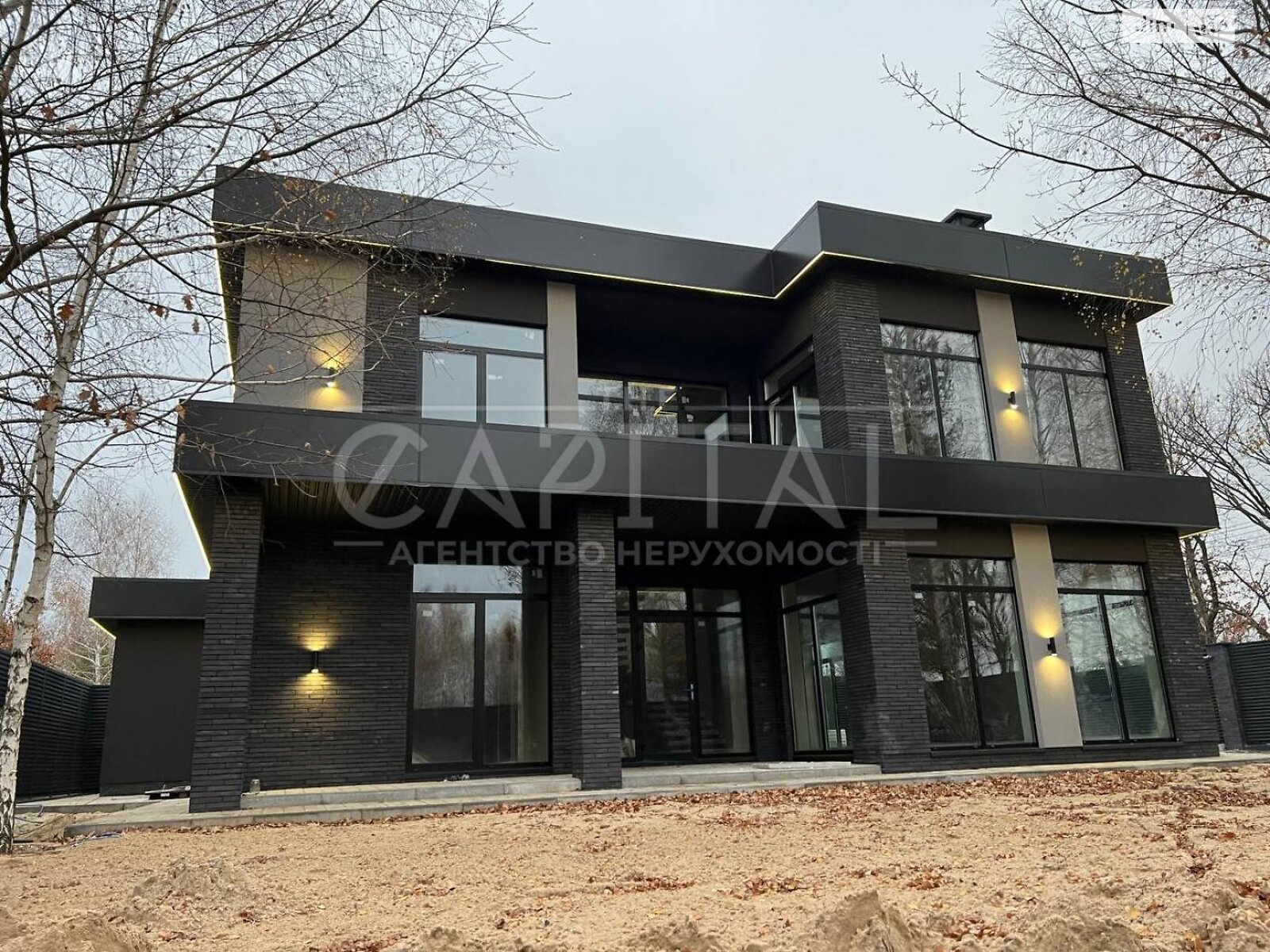 двоповерховий будинок з гаражем, 300 кв. м, цегла. Продаж у Козині фото 1 двоповерховий будинок з гаражем, 300 кв. м, цегла. Продаж у Козині фото 1