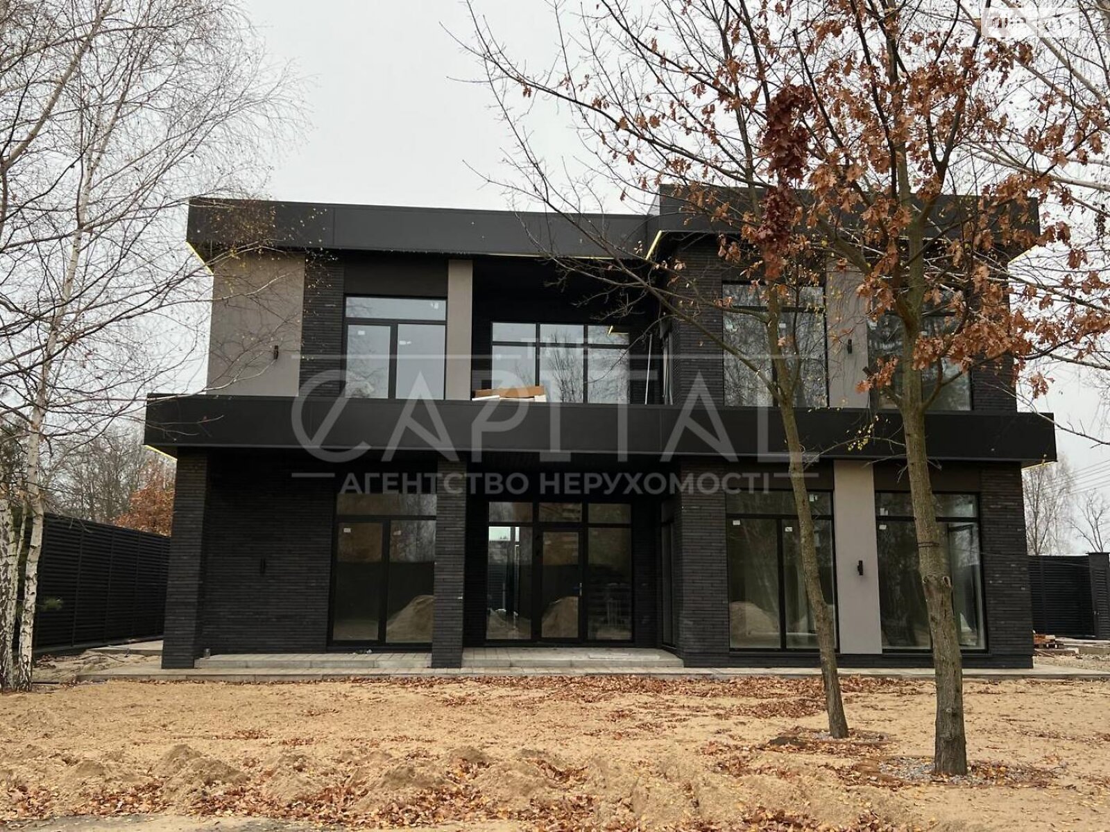 двоповерховий будинок з гаражем, 300 кв. м, цегла. Продаж у Козині фото 1 двоповерховий будинок з гаражем, 300 кв. м, цегла. Продаж у Козині фото 1