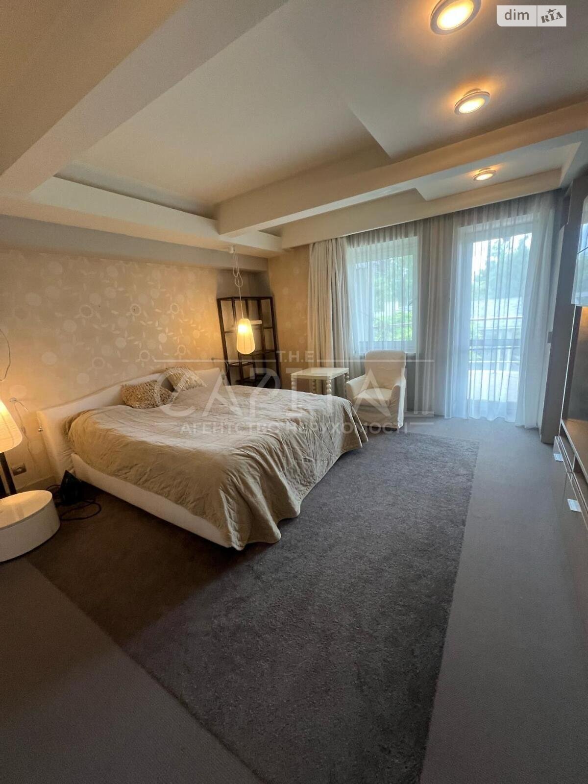 двоповерховий будинок з гаражем, 520 кв. м, цегла. Продаж у Козині фото 1 двоповерховий будинок з гаражем, 520 кв. м, цегла. Продаж у Козині фото 1