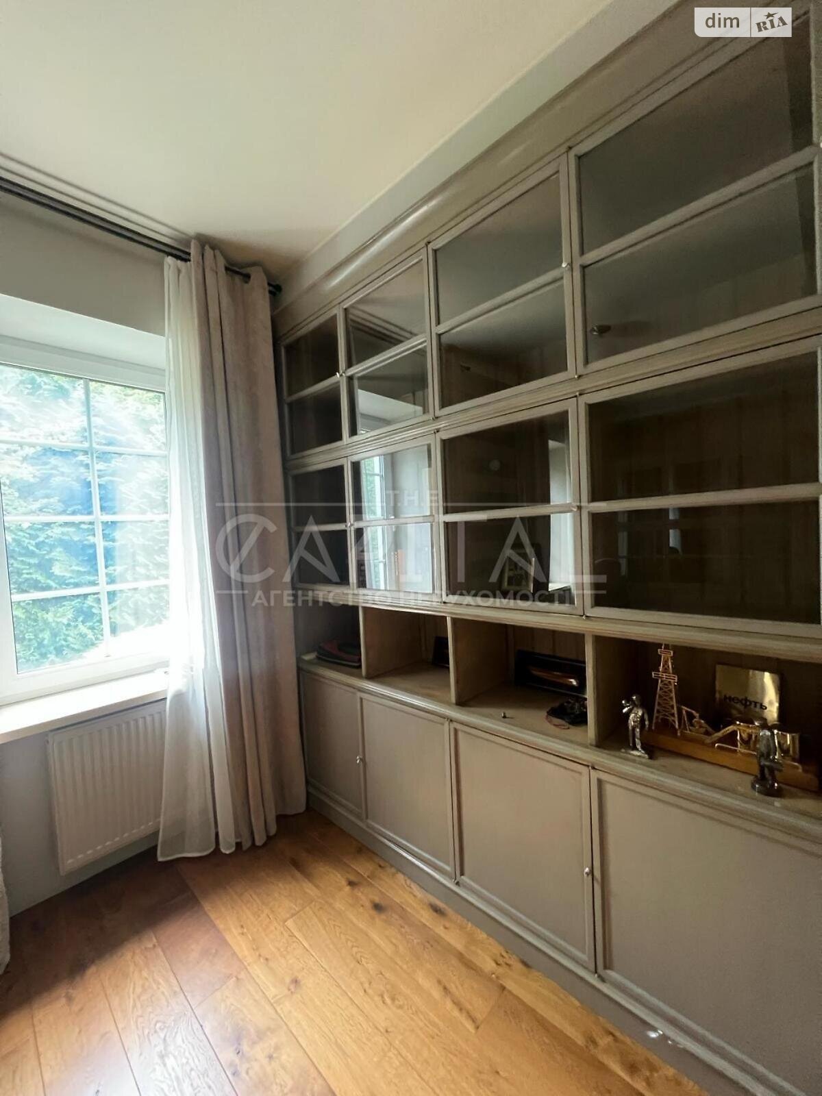 двоповерховий будинок з гаражем, 520 кв. м, цегла. Продаж у Козині фото 1 двоповерховий будинок з гаражем, 520 кв. м, цегла. Продаж у Козині фото 1