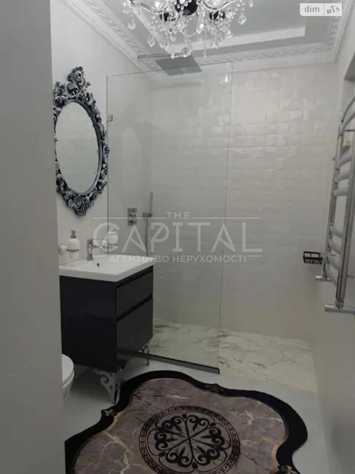 трехэтажный дом с гаражом, 395 кв. м, кирпич. Продажа в Козине фото 1 трехэтажный дом с гаражом, 395 кв. м, кирпич. Продажа в Козине фото 1