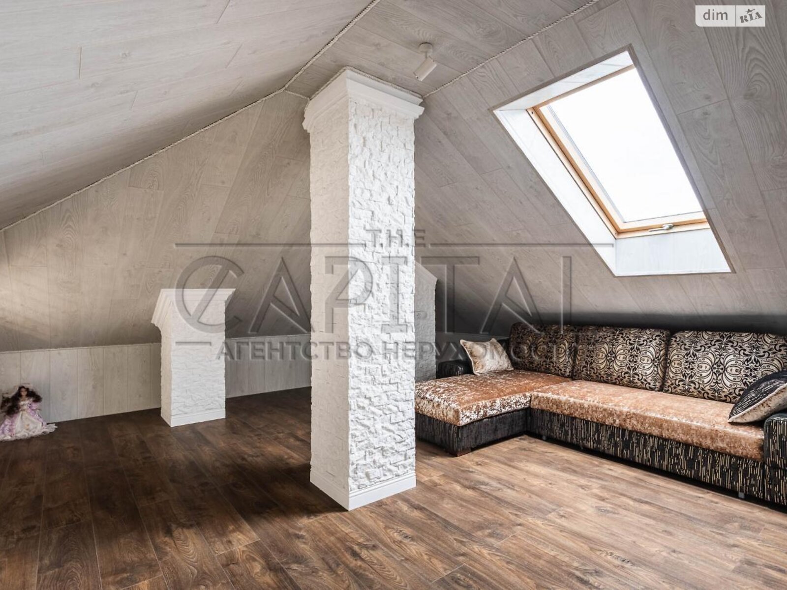 трехэтажный дом с гаражом, 395 кв. м, кирпич. Продажа в Козине фото 1 трехэтажный дом с гаражом, 395 кв. м, кирпич. Продажа в Козине фото 1