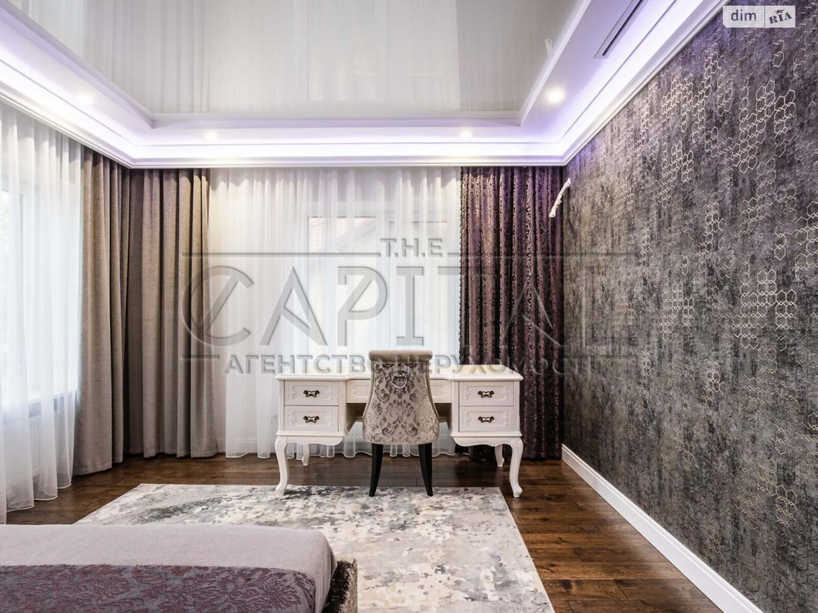 трехэтажный дом с гаражом, 395 кв. м, кирпич. Продажа в Козине фото 1 трехэтажный дом с гаражом, 395 кв. м, кирпич. Продажа в Козине фото 1