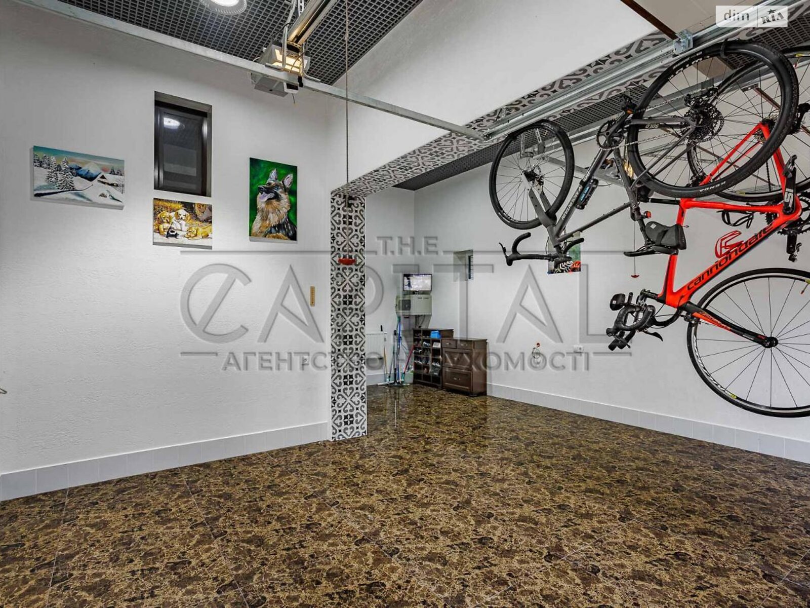 трехэтажный дом с гаражом, 395 кв. м, кирпич. Продажа в Козине фото 1 трехэтажный дом с гаражом, 395 кв. м, кирпич. Продажа в Козине фото 1