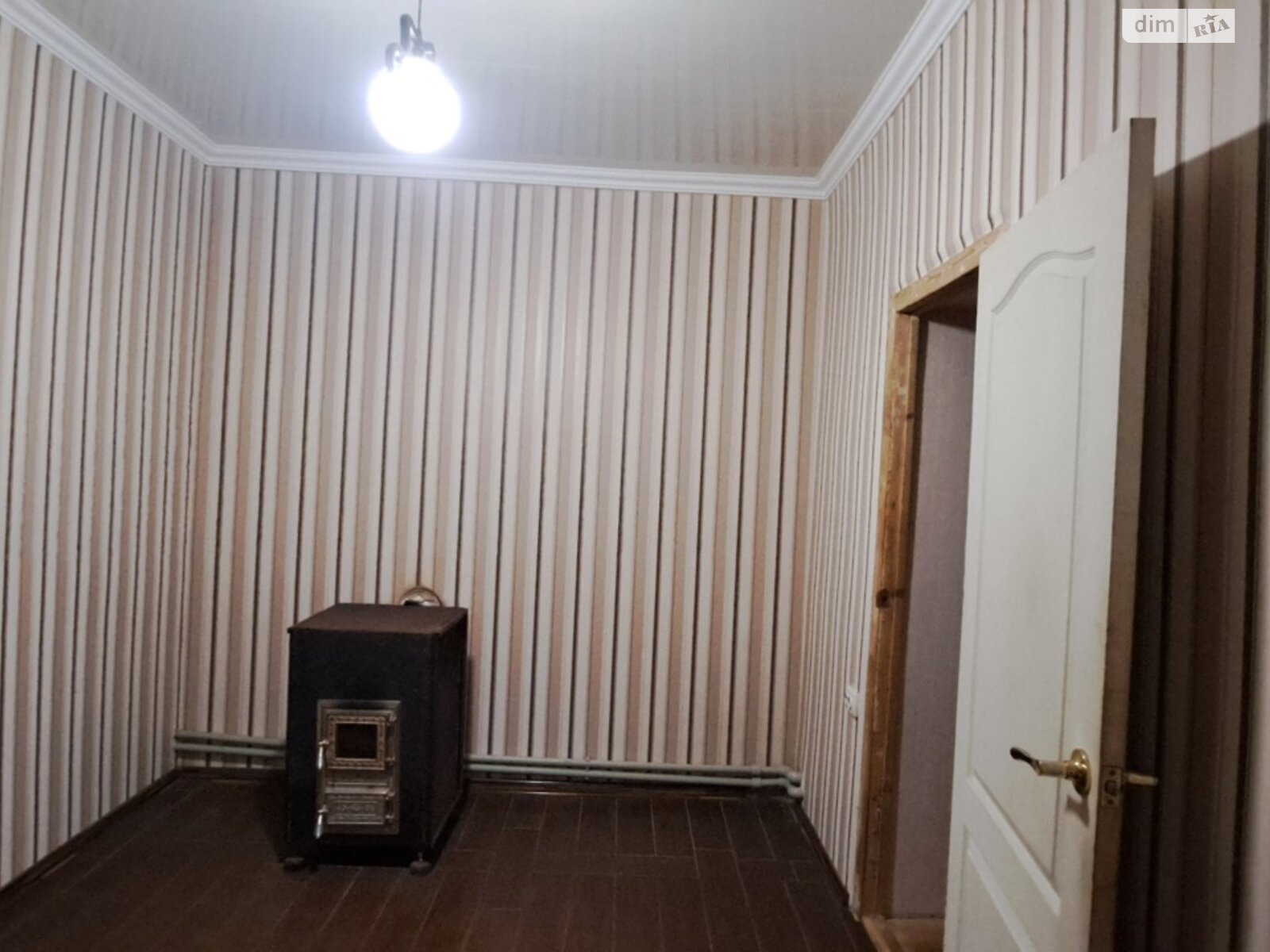 одноэтажный дом с гаражом, 105.5 кв. м, кирпич. Продажа в Краматорске район Старый город фото 1