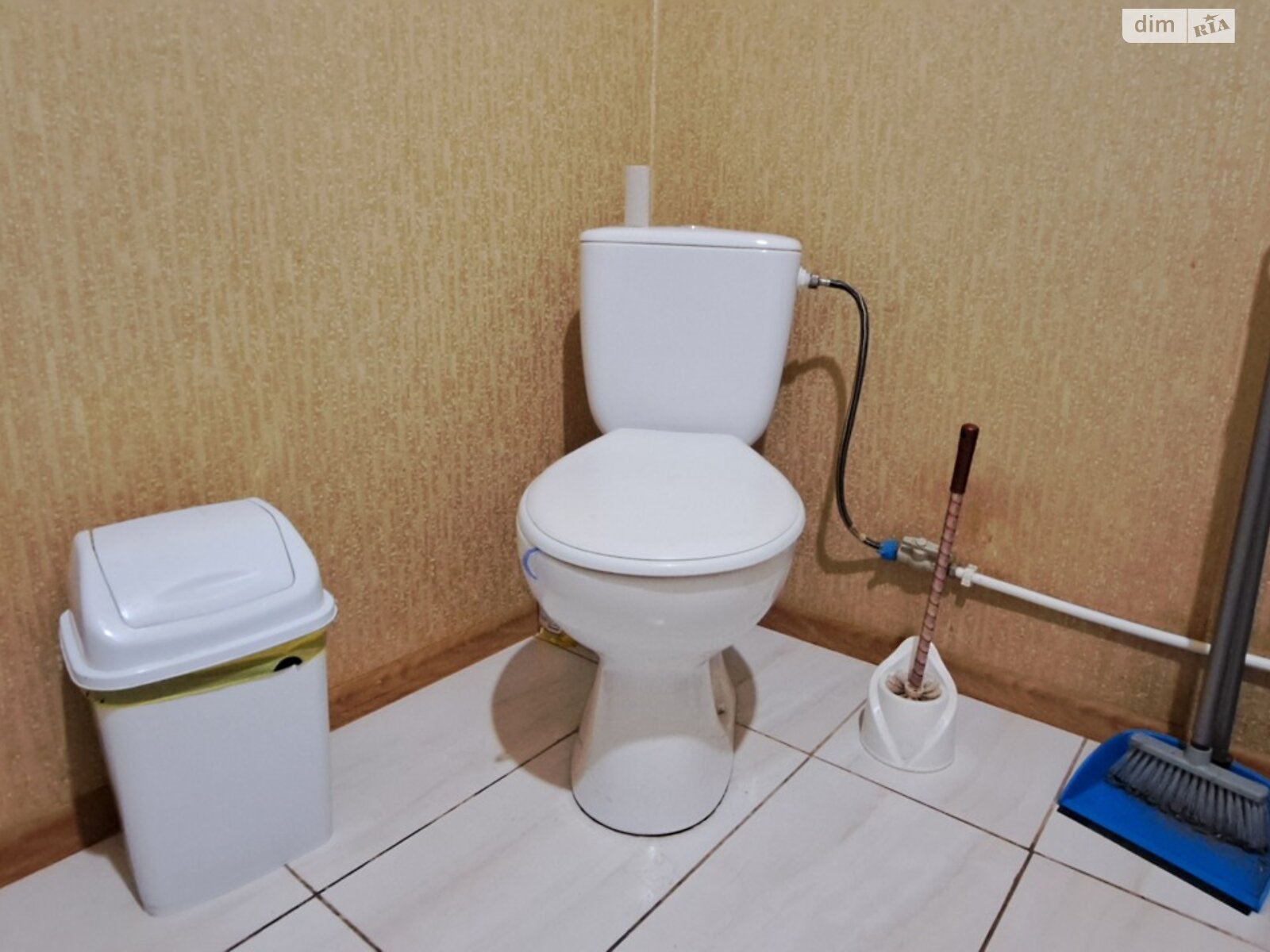 одноэтажный дом с гаражом, 105.5 кв. м, кирпич. Продажа в Краматорске район Старый город фото 1