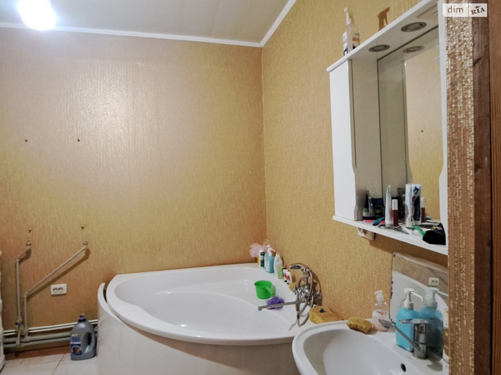 одноэтажный дом с гаражом, 105.5 кв. м, кирпич. Продажа в Краматорске район Старый город фото 1