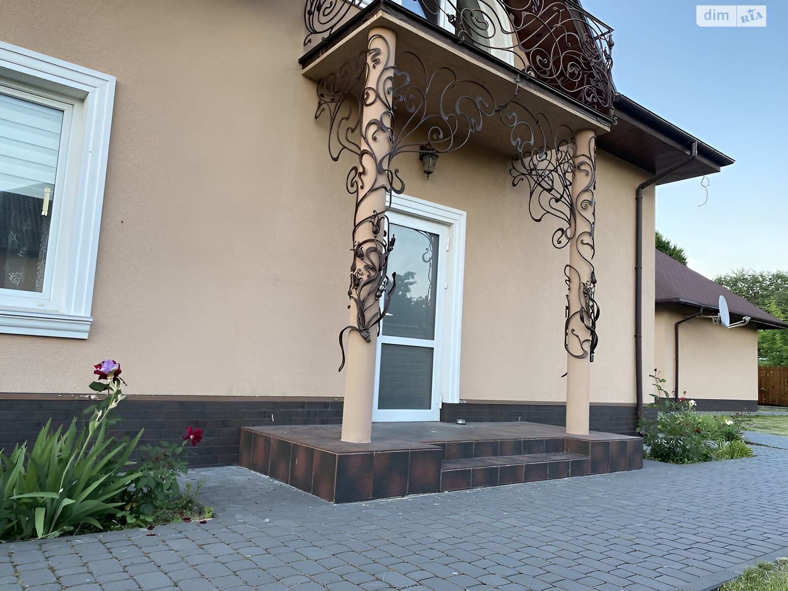 двоповерховий будинок з опаленням, 202 кв. м, цегла. Продаж у Красилові фото 1 двоповерховий будинок з опаленням, 202 кв. м, цегла. Продаж у Красилові фото 1