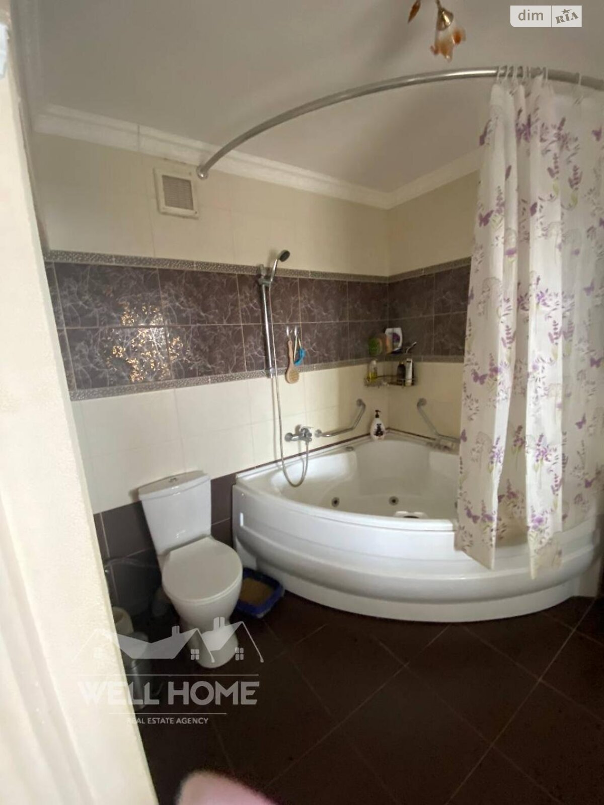 двоповерховий будинок з гаражем, 335.8 кв. м, цегла. Продаж у Красилівці фото 1 двоповерховий будинок з гаражем, 335.8 кв. м, цегла. Продаж у Красилівці фото 1
