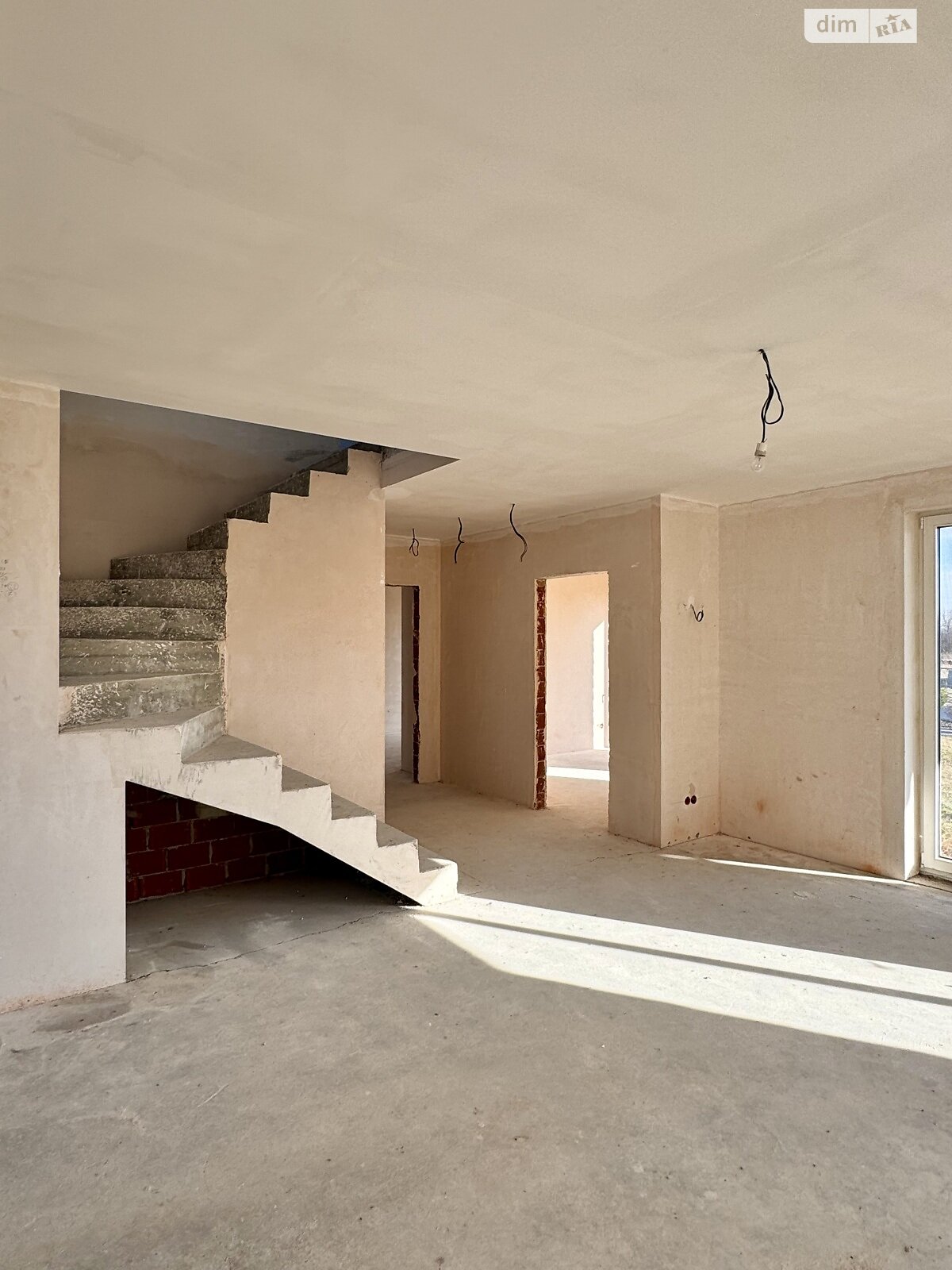 двоповерховий будинок, 180 кв. м, цегла. Продаж у Красилівці фото 1 двоповерховий будинок, 180 кв. м, цегла. Продаж у Красилівці фото 1