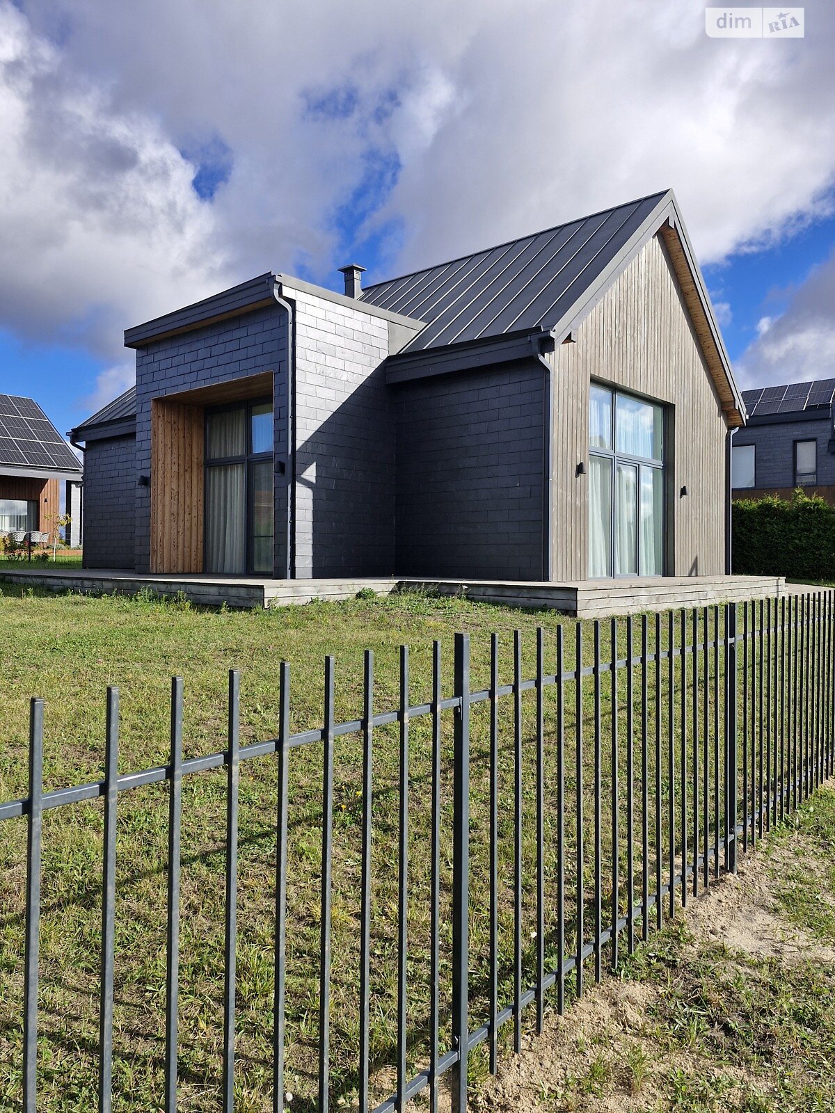 двоповерховий будинок з меблями, 145.8 кв. м, керамічна цегла. Продаж у Красилівці фото 1