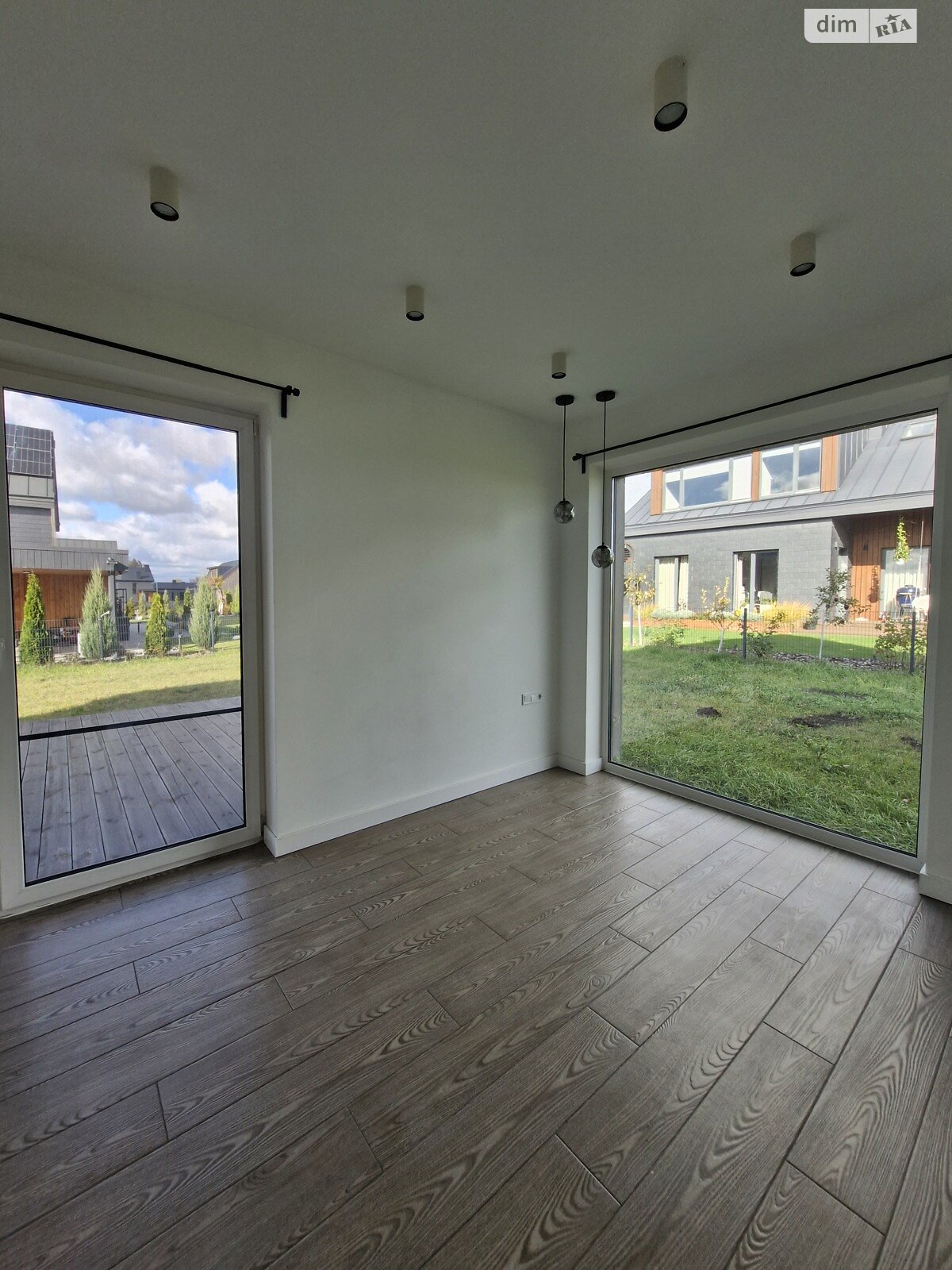 двоповерховий будинок з меблями, 145.8 кв. м, керамічна цегла. Продаж у Красилівці фото 1