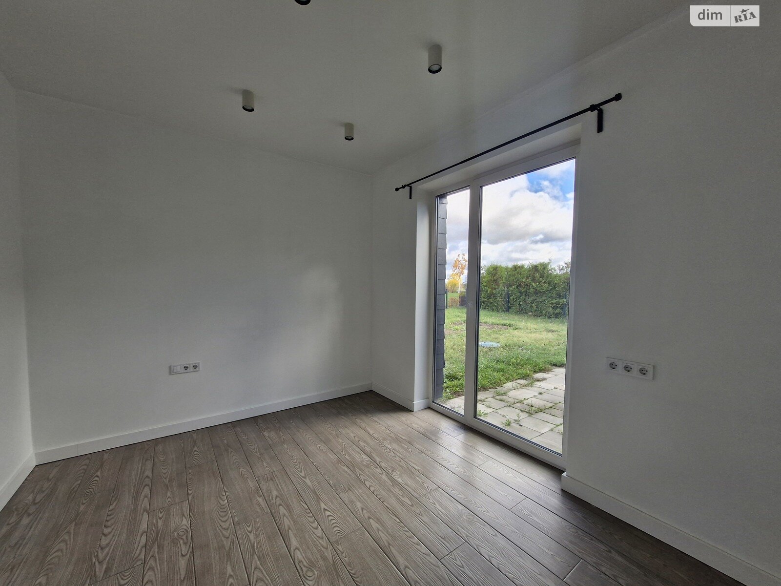 двоповерховий будинок з меблями, 145.8 кв. м, керамічна цегла. Продаж у Красилівці фото 1