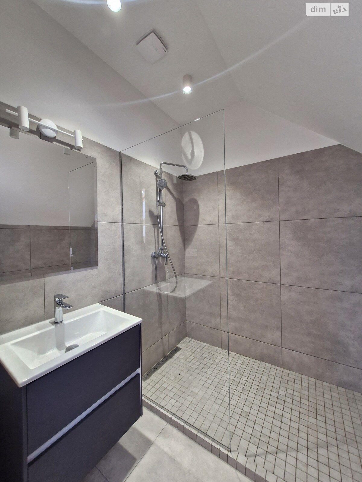 двоповерховий будинок з меблями, 145.8 кв. м, керамічна цегла. Продаж у Красилівці фото 1