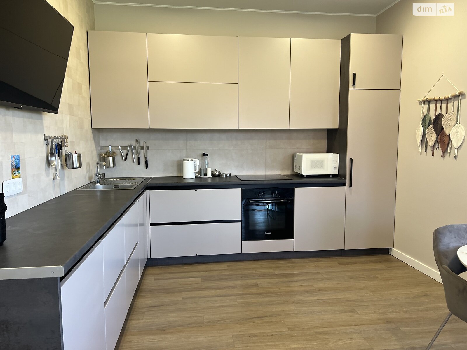 двоповерховий будинок з гаражем, 250 кв. м, цегла. Продаж у Красилівці фото 1 двоповерховий будинок з гаражем, 250 кв. м, цегла. Продаж у Красилівці фото 1