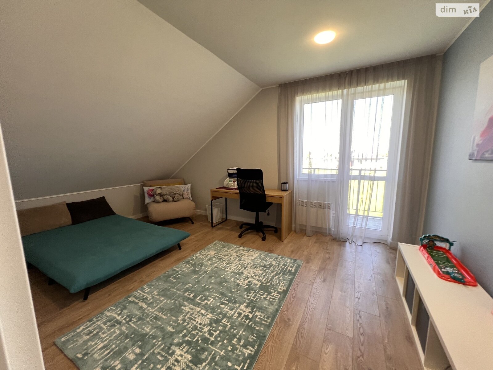 двоповерховий будинок з гаражем, 250 кв. м, цегла. Продаж у Красилівці фото 1 двоповерховий будинок з гаражем, 250 кв. м, цегла. Продаж у Красилівці фото 1