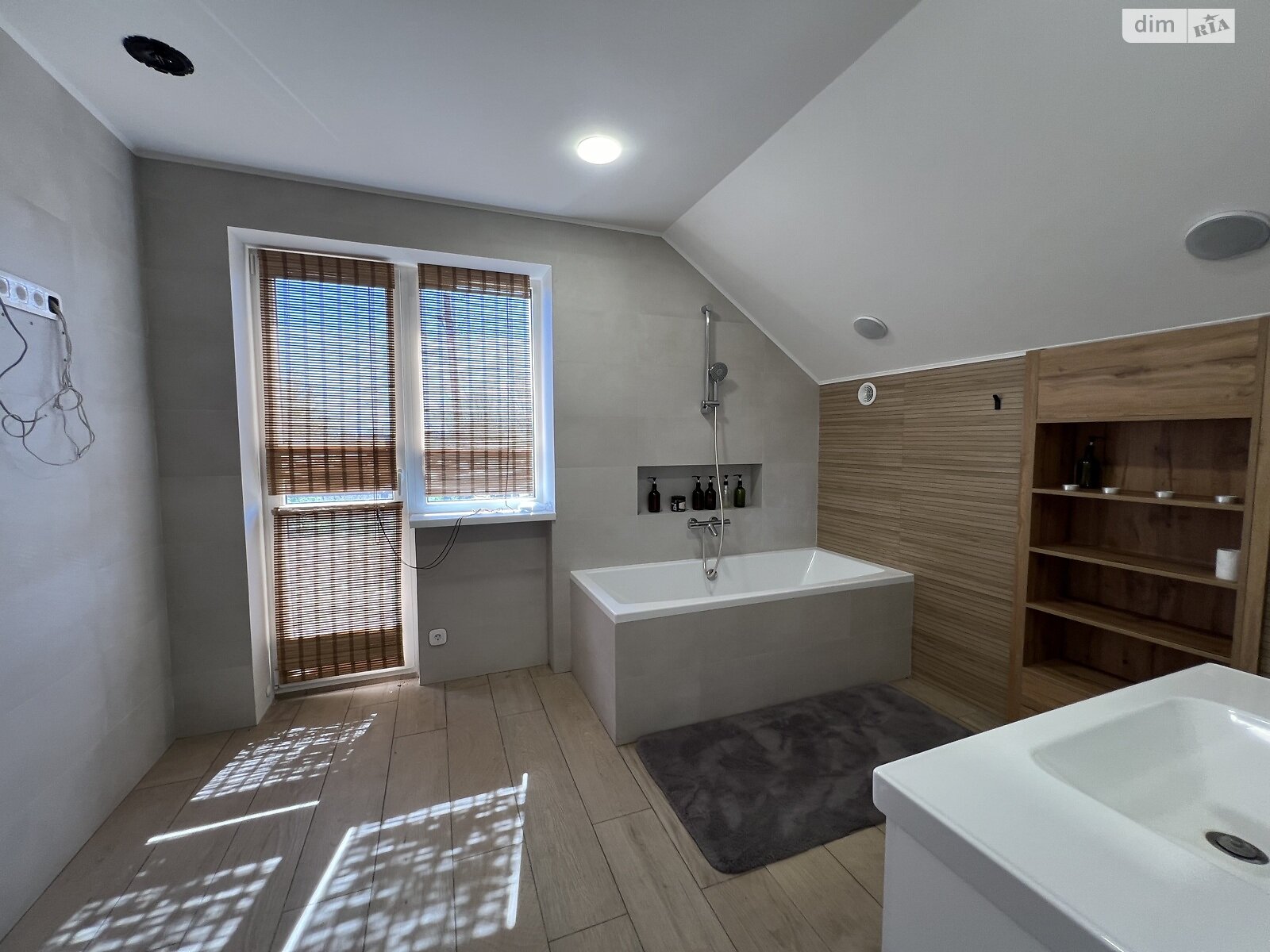 двоповерховий будинок з гаражем, 250 кв. м, цегла. Продаж у Красилівці фото 1 двоповерховий будинок з гаражем, 250 кв. м, цегла. Продаж у Красилівці фото 1