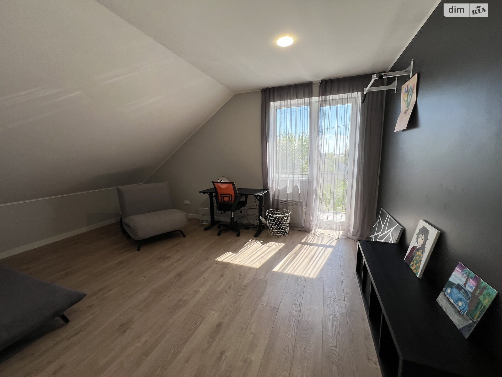 двоповерховий будинок з гаражем, 250 кв. м, цегла. Продаж у Красилівці фото 1 двоповерховий будинок з гаражем, 250 кв. м, цегла. Продаж у Красилівці фото 1
