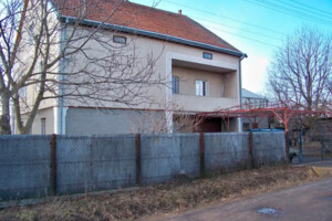 трехэтажный дом с отоплением, 255 кв. м, кирпич. Продажа в Красном фото 2