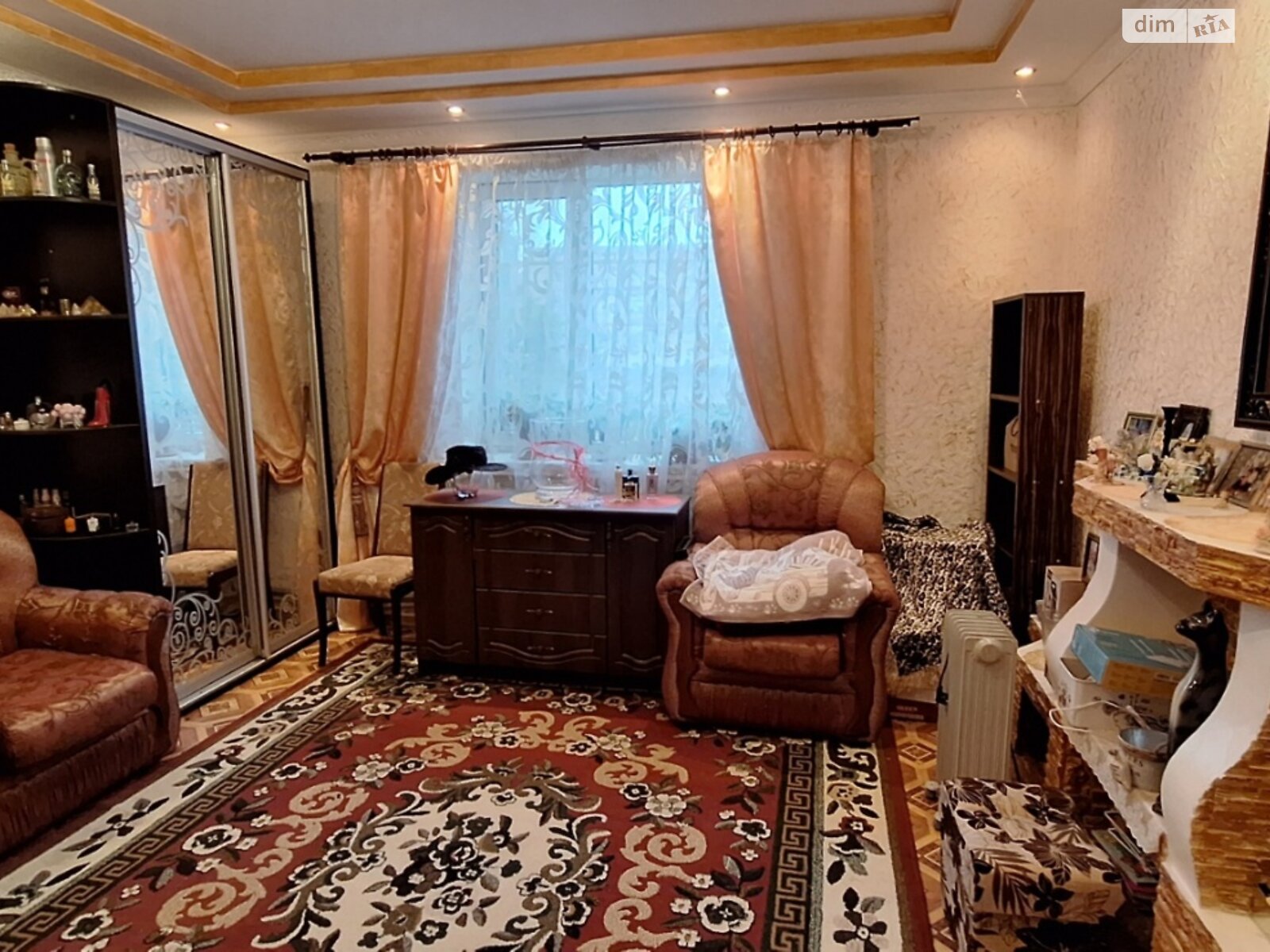 двухэтажный дом с отоплением, 277.5 кв. м, кирпич. Продажа в Красноселке фото 1